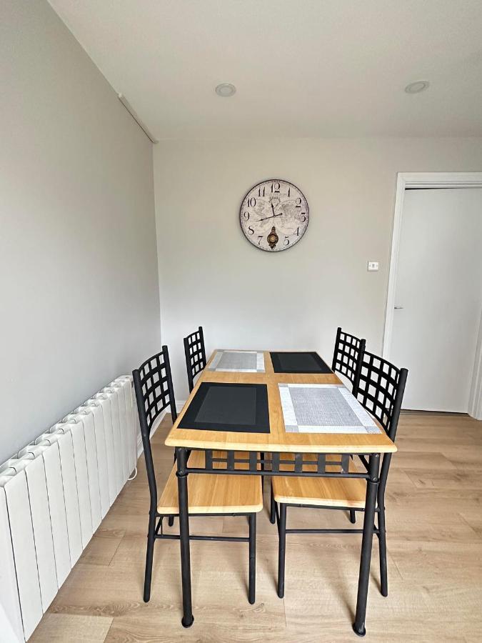 Tully'S Home, Tulfarris Village, Wicklow Blessington Extérieur photo